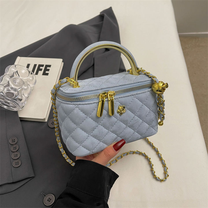 2024%20tren%20new%20Lingge%20small%20square%20bag,%20internet%20brity%20chain,%20one%20shoulder%20crossbo%20fashionable%20portable%20women's%20bag%20-%20Image%206