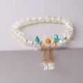 Korean Colorful Crystal Beaded Bracelet for Women Bohemian Shell Daisy Flower Pendant Elastic Bracelets Party Wedding Jewelry. 