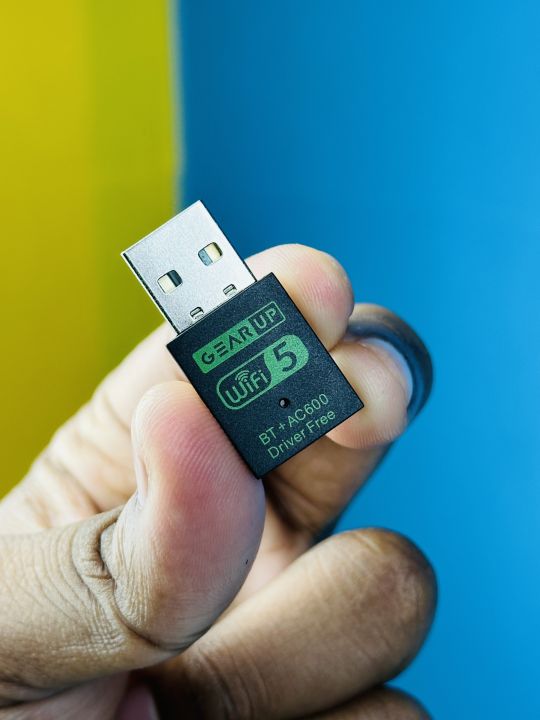 GearUP%20600Mbps%20Dual%20Band%20WiFi%20+%20Bluetooth%20Adapter%20For%20Windows%20PC/Laptop-%20(Driver%20Free%20Version,%20WiFi%20Hotspot%20Supported,%202.4GHz%20+%205GHz)%20-%20Image%204