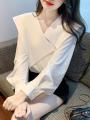 M47 Spring New Irregular Large Lapel White Shirt Women's Design Sense Minority Fashion Temperament Bishop Sleeves Top.