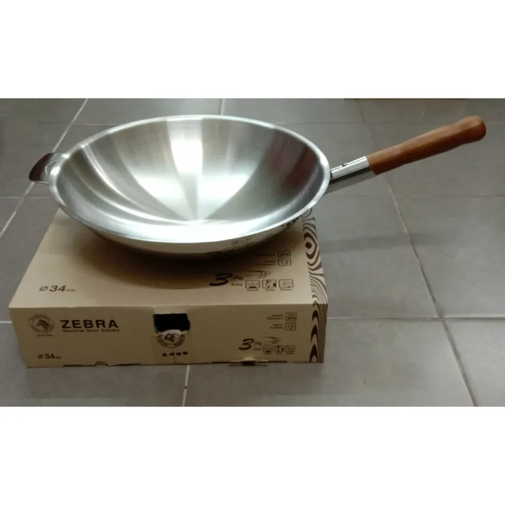 Zebra%20Stainless%20Steel%2030cm%20Vitalux%203%20PLY%20Wok,%20Wood%20Handle%20Without%20Lid%20%E2%80%93%20176390%20-%20Image%204
