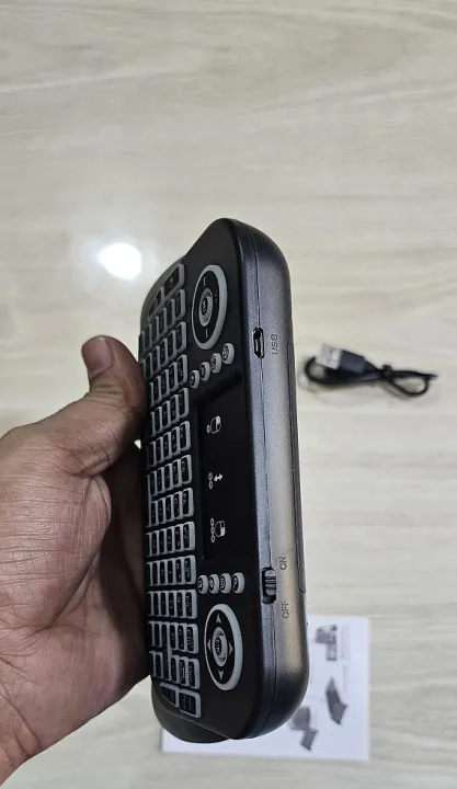 V8%20Mini%20Wireless%20Keyboard%20Dual%20Mode%20Bluetooth%20And%20Wireless%20Rechargable%20-%20Image%202