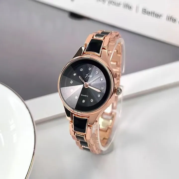 Elegant%20Quartz%20Business%20Watch%20for%20Women%20with%20Rose%20Gold%20Case%20and%20White%20%20Strap%20-%20Image%202