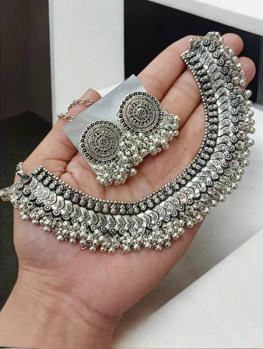Nupur%20With%20Beautiful%20Design%20For%20Women%20tw%20-%20Image%202