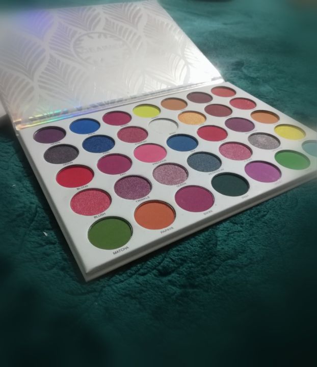 GEAMEI%20HAWAII%20Collection%2035%20Color%20Shadow%20Palette%20-%20Image%203