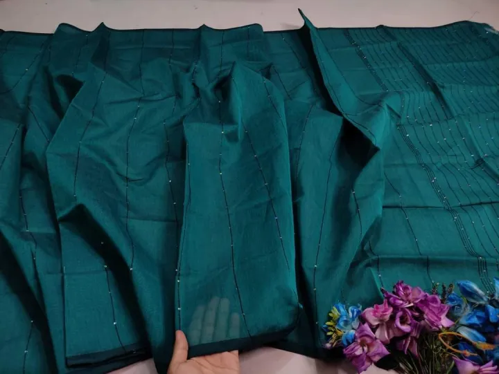 Tangail%20Tant%20Half%20Silk%20Chumki%20Saree%20-%20Embrace%20All-Season%20and%20All-Place%20Elegance%20with%20this%20Tangail%20Tant%20Half%20Silk%20Chumki%20Saree%20for%20Women%20-%20Image%203