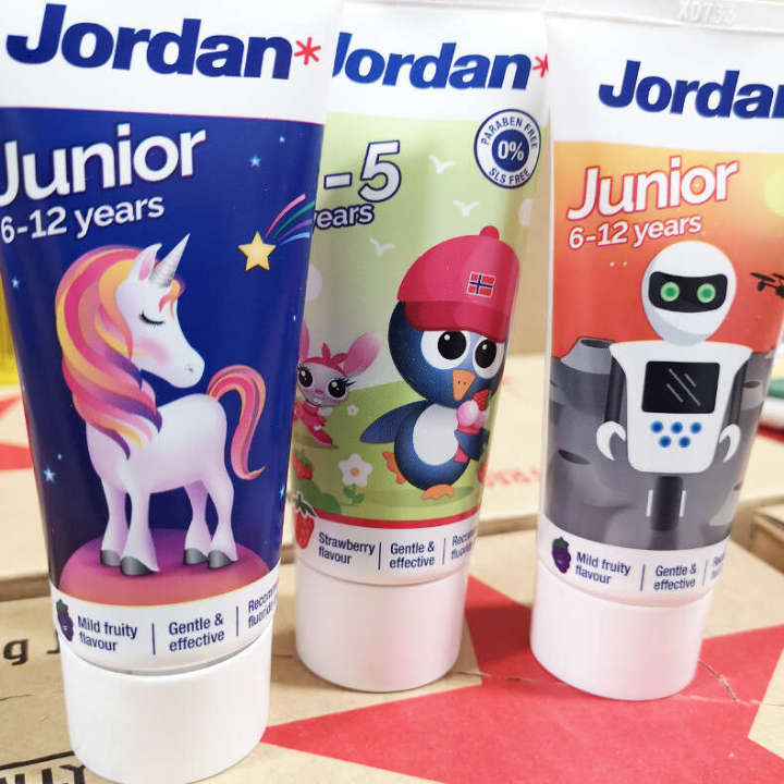 Norwegian%20Low%20Fluoride%20Anti%20Bore%20Children's%20Baby%20Toothpaste%200-5-12%20Year%20Old%20Strawberry%20Fruit%20Flavor%20-%20Image%203
