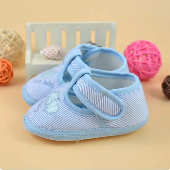 Cute%20Love%20Print%20Soft%20Cotton%20Plaid%20Anti-slip%20Baby%20Shoes%20For%20(12-18%20Months%20Baby)%20-%20Image%202