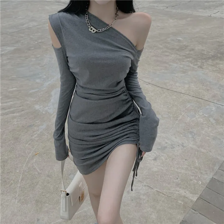 IELGY%20Slim%20Black%20Women's%20dress%20Solid%20color%20Base%20Strapless%20Korean%20version%20Wrap%20hip%20All-match%20Fashion%20-%20Image%204