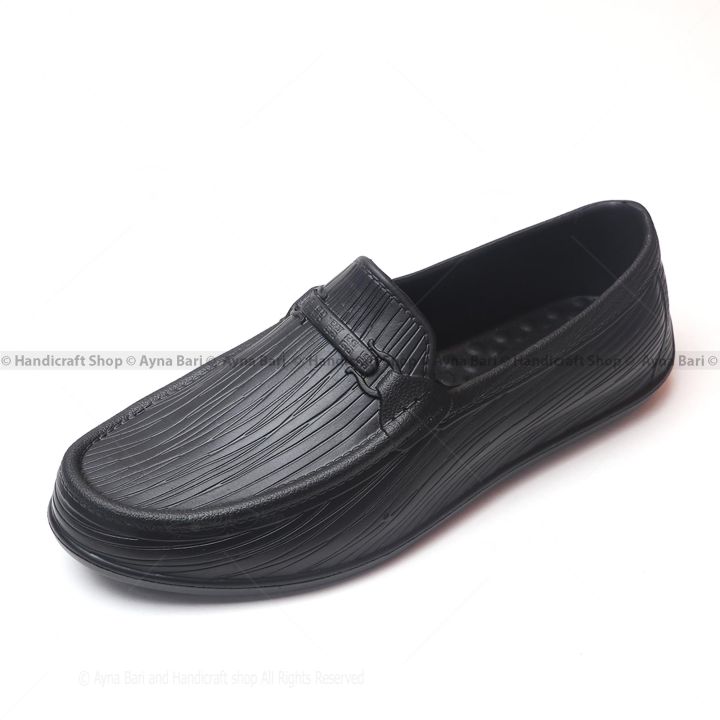 New%20Collection%20Slip%20on%20Loafer%20for%20Men%20%7C%20Kohinoor%20R-102%20%7C%20Waterproof%20shoe%20Rain%20Shoe%20Full%20Rubber%20Shoe%20for%20Man%20Loafer%20for%20boys%20%7C%20Handicraft%20Shopoo%20-%20Image%204