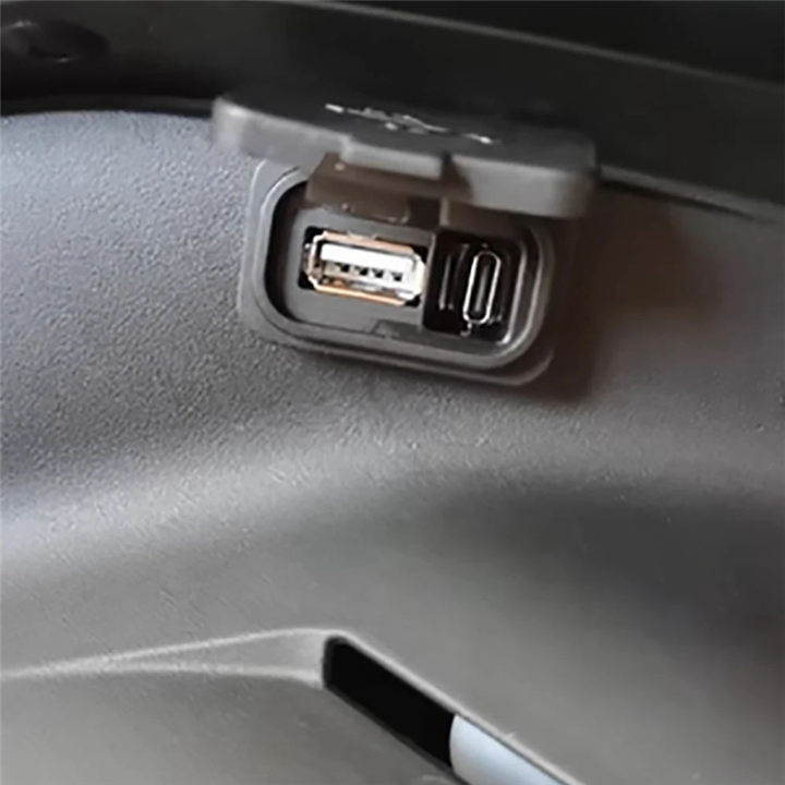 1%20Piece%20Motorcycle%20USB%20Power%20Charging%20Interface%20Socket%20Impulse%20Charge%20Port%20Black%20Plastic%20for%20450SR%20SR450%20800NK%20800%20-%20Image%205