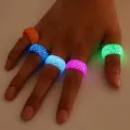 Glows Cracks Rings Shining Luminous Glow Ring Glowing In The Dark Jewelry Unisex Decoration For Women Men Glows Cracks Rings. 