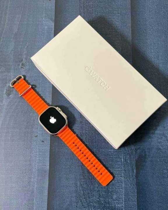 Watch%208%20Ultra%20smartwatch%20in%203%20Strap%20With%20apple%20logo%20copy%20-%20Image%207