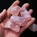 【Daily Necessities For Anyone Store】2-3CM Natural Raw Pink Rose Quartz Crystal Specimen Crystal Love Natural Stones And Minerals Fish Tank Stone. 