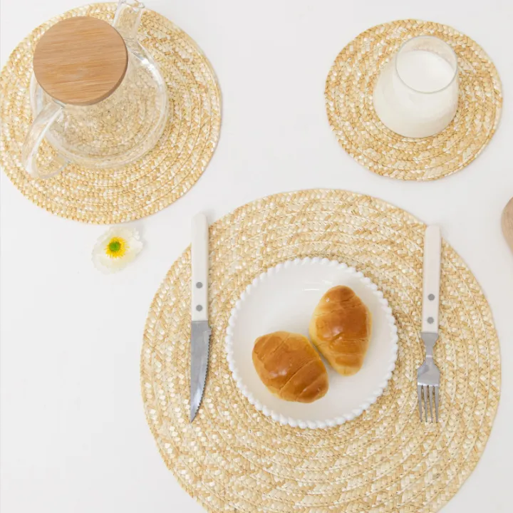Straw%20Woven%20Placemat%20Wheat%20Straw%20Wheat%20Braid%20Woven%20Pad%20Dining%20Table%20Decor%20Insulation%20Meal%20Mat%20Environmentally%20Friendly%20Coaster%20-%20Image%202