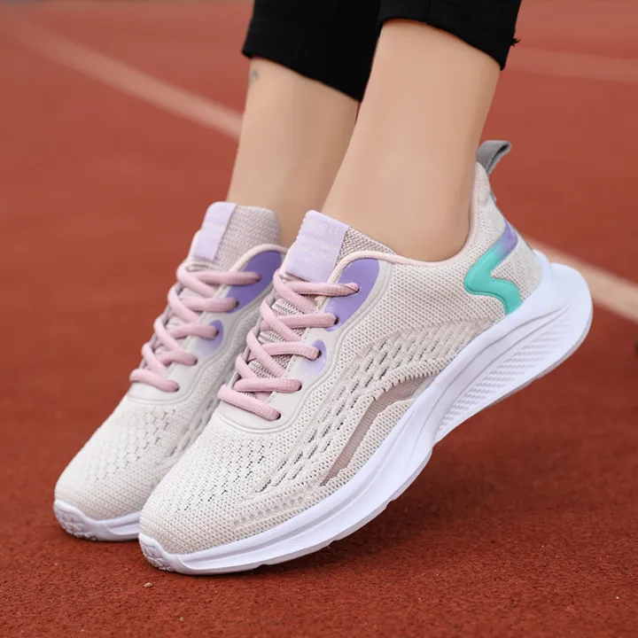 Women's%20Shoes%20Running%20Shoes%202021%20Spring%20and%20Autumn%20Middle%20School%20Students%20Lightweight%20and%20Breathable%20Fly-Woven%20Sports%20Women's%20Casual%20Shoes%20Women's%20Travel%20Shoes%20-%20Image%204