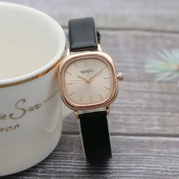 Fashion%20Watch%20Oval%20Small%20Dial%20Thin%20Belt%20Student%20Dress%20Leather%20Strap%20Wristwatches%20for%20Women%20-%20Image%203
