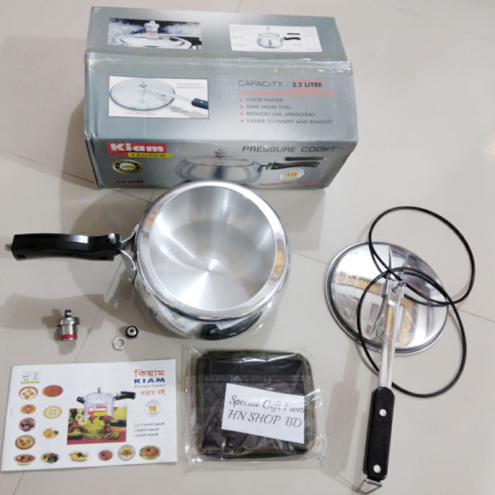 Kiam%20Queen%20Pressure%20Cooker%203.5%20Ltr.%20-%20Apple/Oval%20Shape%20-%20Opt%20For%20Sustainability%20With%20This%20Pressure%20Cooker%20-%20Image%204