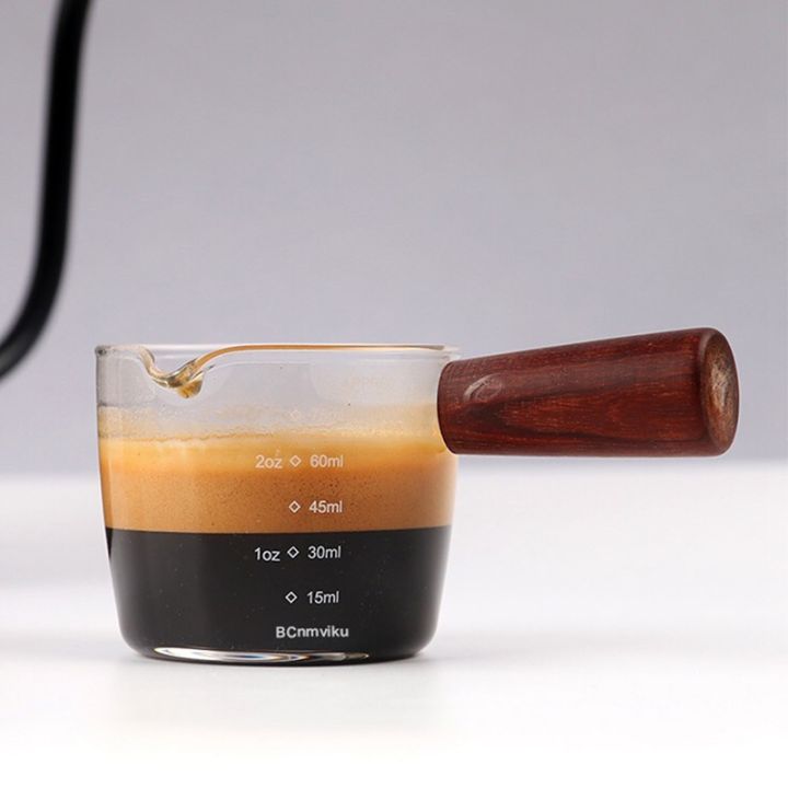 Glass%20Measuring%20Cup%20Espresso%20Shot%20Glass%2075ML%20Triple%20Pitcher%20Barista%20Single%20Spouts%20with%20Wood%20Handle%20-%20Image%204