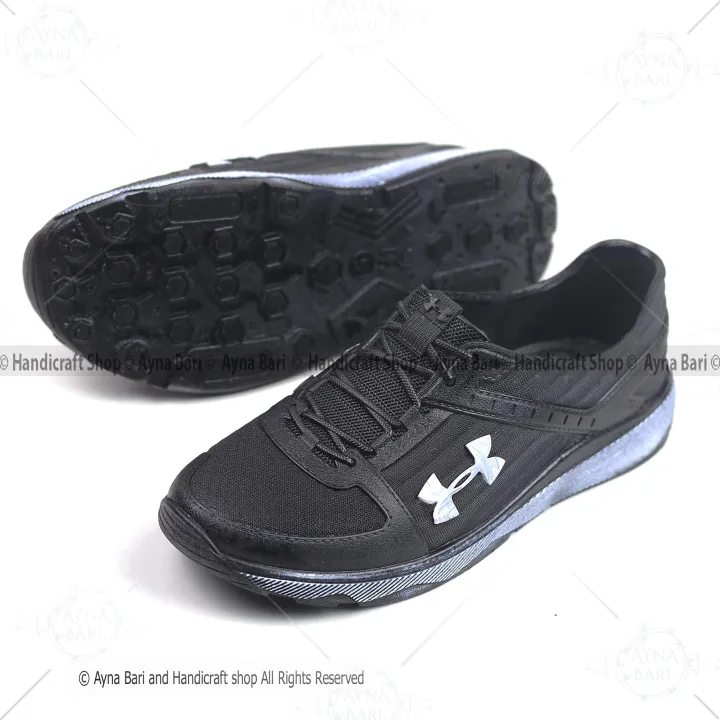 Rubber%20Shoe%20Running%20Shoe%20Waterproof%20Rain%20Shoe%20Anti-Slippery%20Full%20Rubber%20Boot%20Ayna%20Bari%20-%20Durable%20And%20Waterproof%20Shoes%20For%20Protection%20Against%20Rain%20And%20Slipping%20-%20Image%202