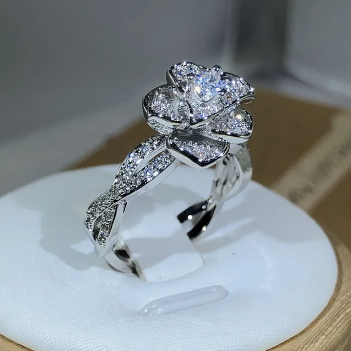 925%20Sterling%20Silver%20InterTwined%20Three-Dimensional%20Rose%20Ring%20White%20Zircon%20Full%20Diamond%20Ring%20Ladies%20Temperament%20Elegant%20Jewelry%20-%20Image%203