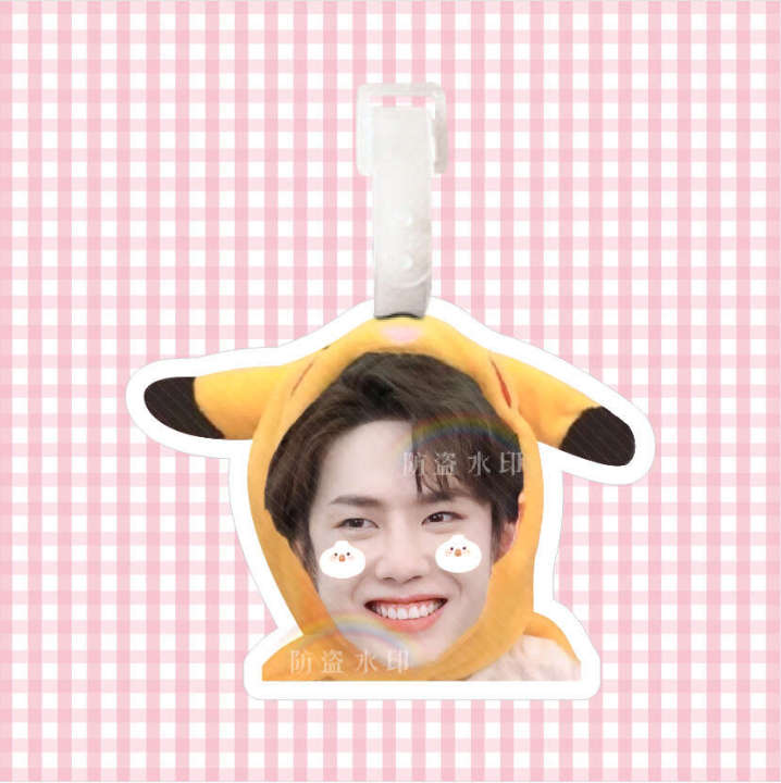 Wang%20Yibo's%20luggage%20school%20bag,%20piece,%20travel%20box,%20boarding%20hanging%20tag,%20big%20head%20celebrity,%20supporting%20the%20surrounding%20creative%20design%20-%20Image%204