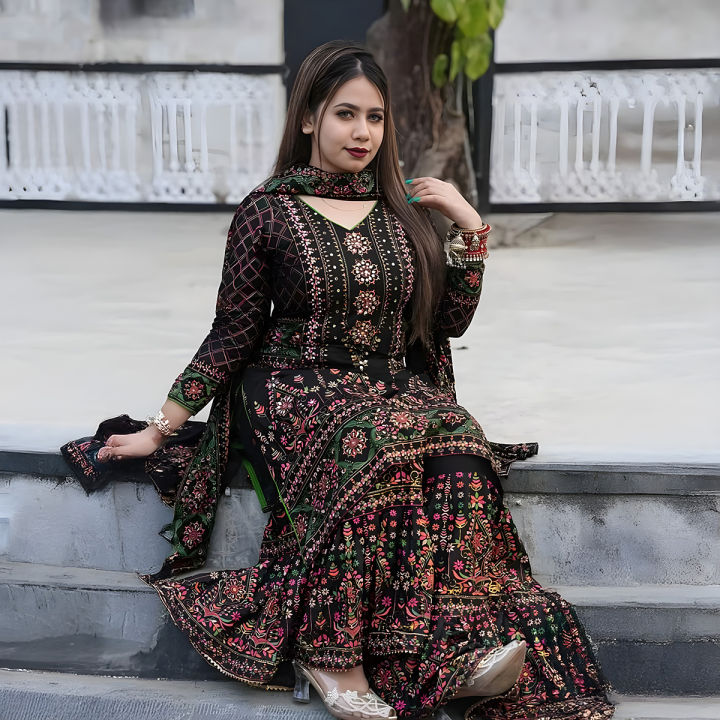 Exclusive Ready Made Linen Garara Three Piece Set for Women, Chic Kurta, Garara Pants, and Matching Dupatta, Premium Breathable Fabric