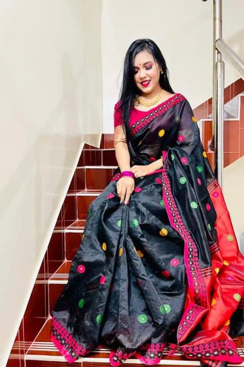 Traditional%20Handloom%20Half%20Silk%20Ball%20Moni%20Jamdani%20Saree%20-%20Elegant%20Choice%20for%20Women%20-%20Ideal%20for%20All%20Seasons%20and%20Occasions%20-%20Image%205