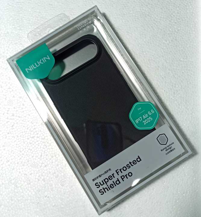 (iPhone%2017%20Air)%20Nillkin%20Super%20Frosted%20Shield%20Pro%20Matte%20cover%20case%20for%20Apple%20iPhone%2017%20Air%206.6"%20(2025)%20Durable%20And%20Comfortable%20Back%20Case%20-%20Black%20-%20Image%207