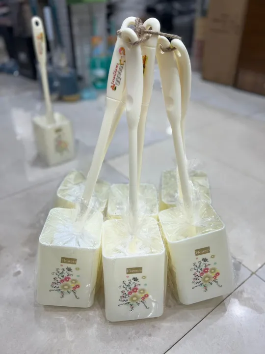 Toilet%20bowl%20cleaning%20set%20with%20soft%20bristle%20brush%20Toilet%20bowl%20brush%20and%20holder%20Bathroom%20cleaning%20brush%20-%20Image%204