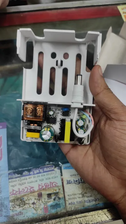 CCTV%20Security%20Camera%20Power%20Supply%20Adapter%20DC%2012V%202.5%20A%20Outdoor%20Waterproof%20-%20Image%204