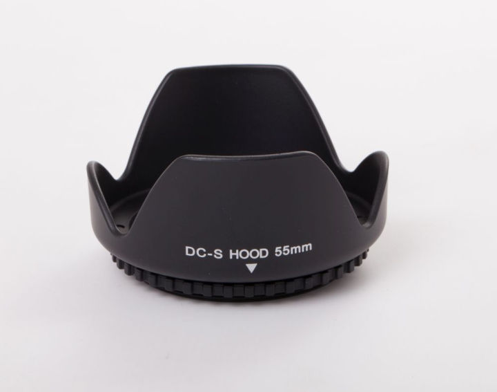 Hood%2055mm%20for%20Nikon%2018-55%20VR%20Lens%20-%20Image%204