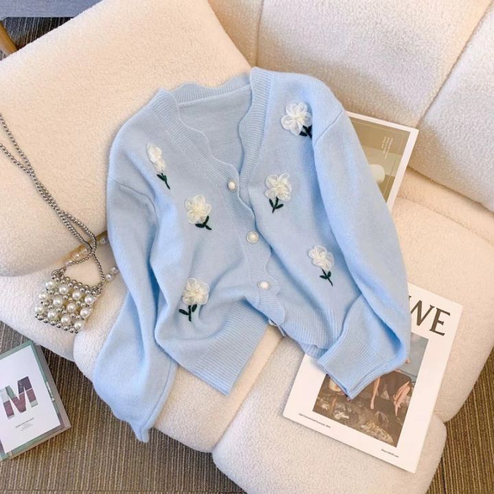 Korean%20Style%20Autumn%20and%20Winter%20New%20Sweet%20Gentle%20Style%20Three-Dimensional%20Flower%20Beaded%20Knitted%20Cardigan%20Women's%20Soft%20Glutinous%20Age-Reducing%20Sweater%20Coat%20-%20Image%208