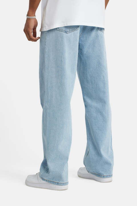 Unisex%20baggy%20jeans%20light%20blue%20-%20Image%204