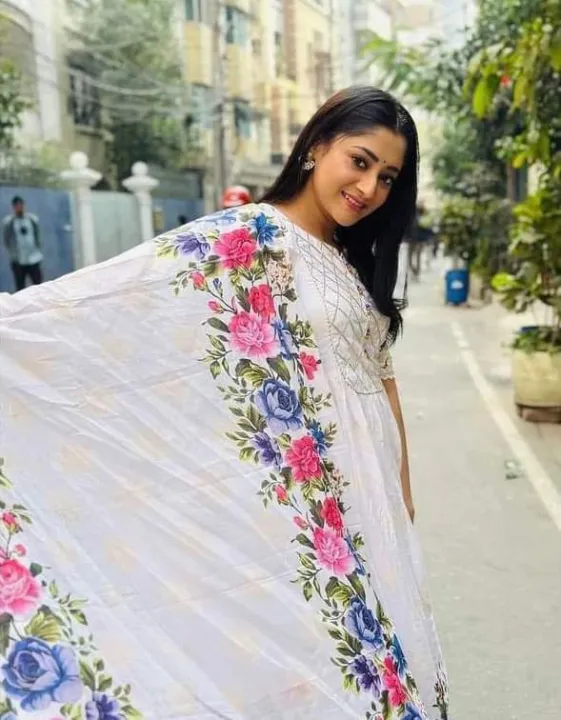 Readymade%20Ladies%20Round%20Jama%20Three%20Pieces%20Salowar,%20Kamiz%20for%20Women%20and%20Girls.%20-%20Image%203