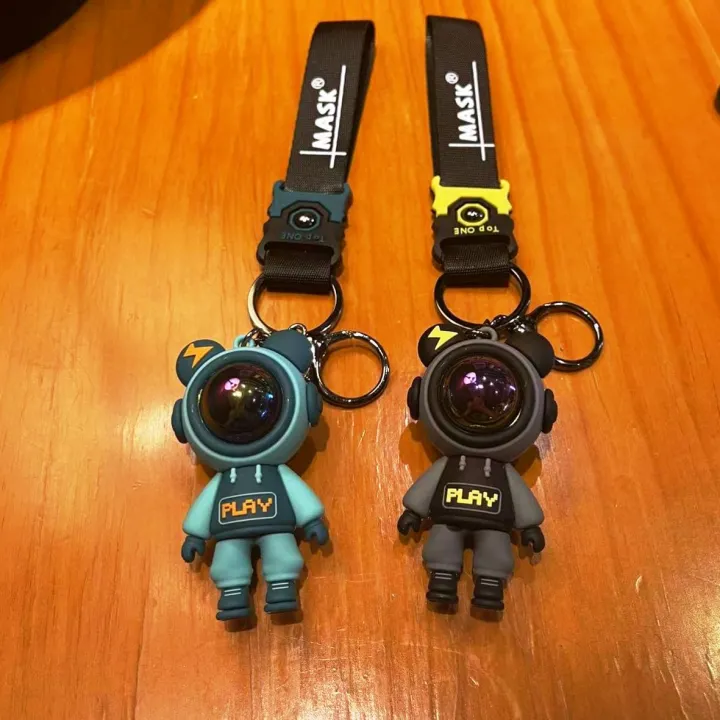 Key%20Ring%20&%20Keychain%20for%20Men%20&%20Women%20Bag,%20Car,%20Bike%20&%20Any%20Others,%20Double%20Space%20Astronaut%20Keychain%20Stylish%20Trendy%20Durable%20and%20Colorful%20Key%20Chains%20-%20Image%206