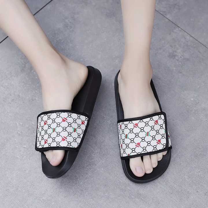 Black%20And%20White%20Color%20EIGHT%20New%20Version%20Lightweight%20Soft-Soled%20Slide%20Slipper%20Sandal%20For%20Men%20Stylish%20Men%E2%80%99s%20Slide%20Slipper%20S26%20-%20Image%206