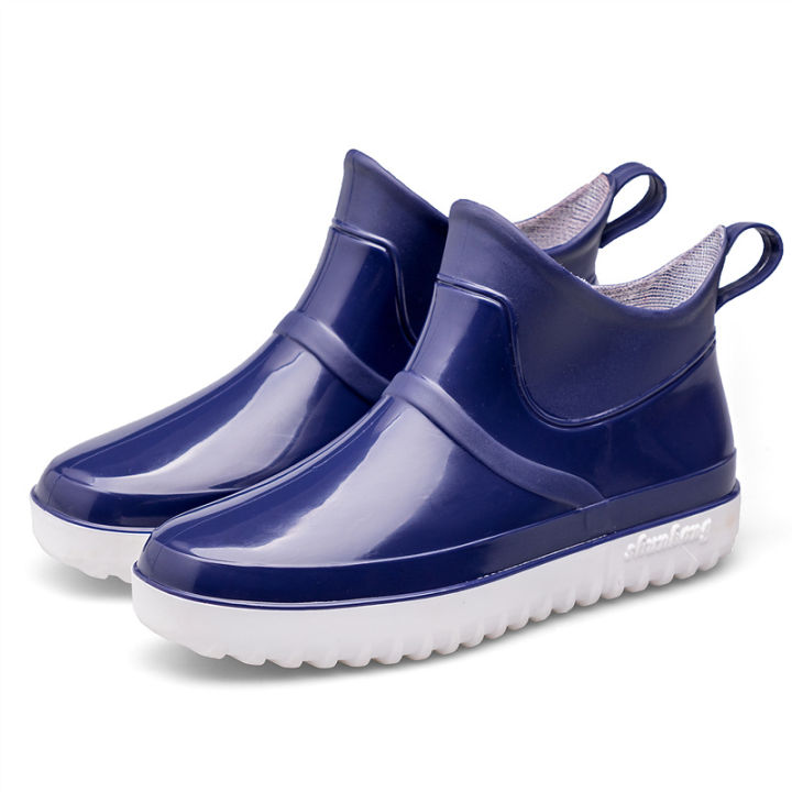 Rain%20bootsMen's%20fashion%20Korean%20version%20of%20trendy%20water%20shoes,%20four%20seasons%20rain%20boots,%20wear%20short%20work%20shoes,%20waterproof%20and%20non-slip%20low-top%20rubber%20shoes%20-%20Image%206