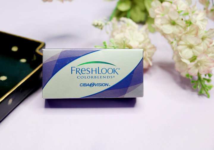 Freshlook%20Honey%20contact%20lens%20-%20Image%203