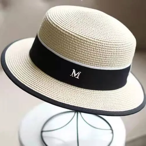 Red%20Flat-Top%20Cap%20Female%20Model%20Catwalk%20Show%20Top%20Hat%20Seaside%20Holiday%20Sun-Proof%20Sun%20Hat%20Flat%20Brim%20Straw%20Hat%20-%20Image%204