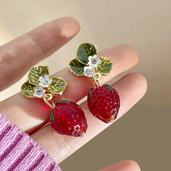 1Pair%20Fashion%20Elegant%20Strawberry%20Earrings%20Delicate%20Light%20Luxury%20Stud%20Earrings%20For%20Women%20Girls%20Versatile%20Jewelry%20Accessories%20Runrui%20-%20Image%204