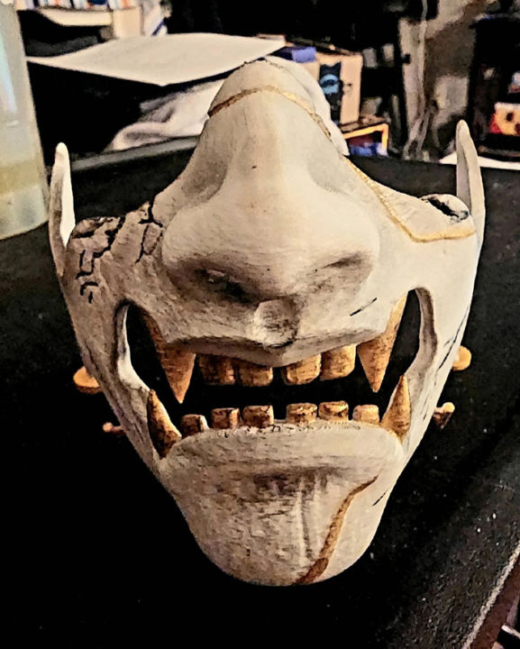 3D%20Printed%20Ghost%20of%20Yotei%20Atsu%20Mask%20PS5%20Controller%20Holder%20-%20DualSense%20Snap-In%20Stand%20with%20Smart%20Button%20Cutout%20for%20Gaming%20Desk%20Decor%20-%20Image%206
