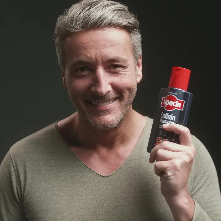 Alpecin%20C1%20Caffeine%20Shampoo,%20250%20ml%20-%20Image%204