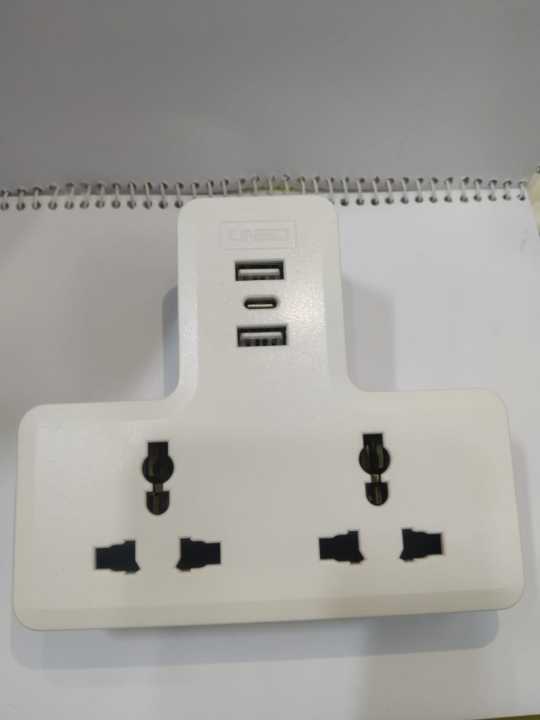 Universal%20USB%20Multi%20Plug%20Travel%20Adapter%20International%20Converter%20Power%20Socket%20Type%20C%20UK/US/AU/EU/CA%20All%20in%201%20Travel%20Adapter%20-%20Image%206