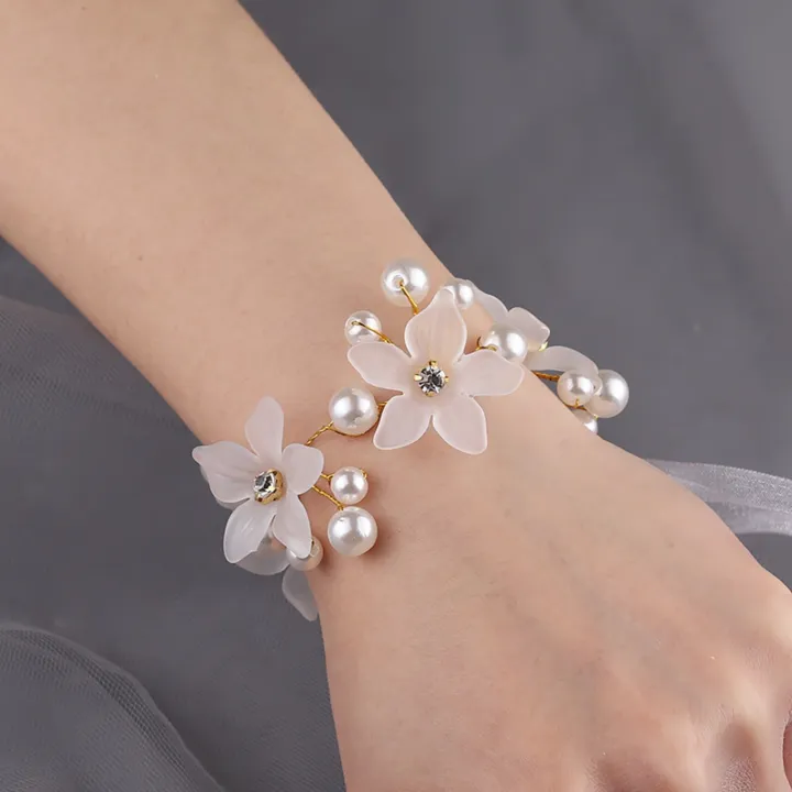Artificial%20Flowers%20Wrist%20Corsage%20Elegant%20Comfortable%20Touch%20Anti-Wear%20Bride%20Bridesmaid%20Wrist%20Corsage%20Artificial%20Flowers%20Bracelet%20for%20Wedding%20Engagement%20-%20Image%203