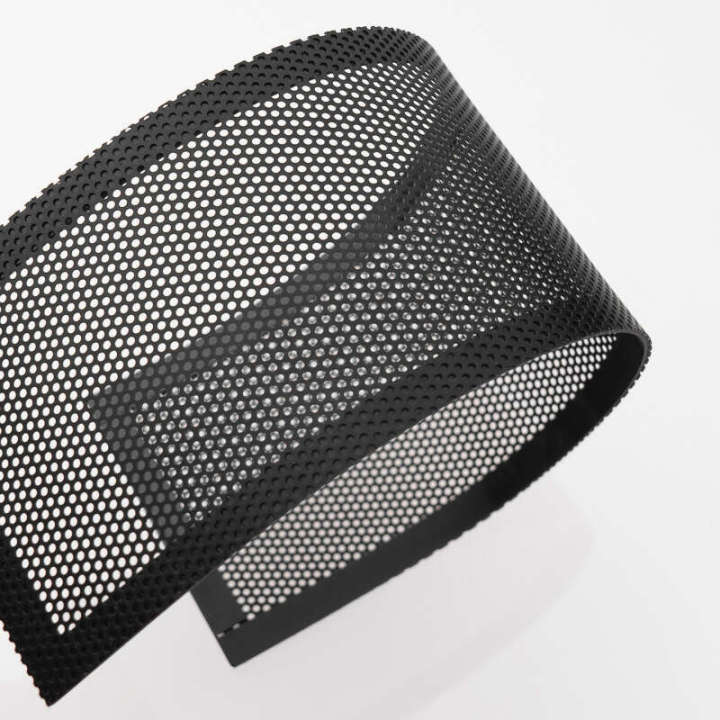 Magnetic%20PVC%20suction%20computer%20filter%20screen%20magnetic%20adsorption%20chassis%20fan%20dust%20screen%20-%20Image%204