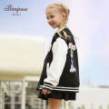 Children's clothing girls' autumn coat spliced baseball Zhu Xiaodi printed cartoon jacket cut size special offer. 