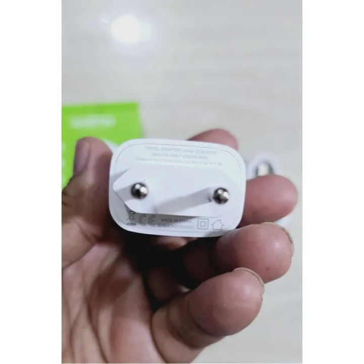 Oraimo%2018W%20Fast%20Charging%20Charger%20With%20Type-C%20Cable%20-%20Image%205