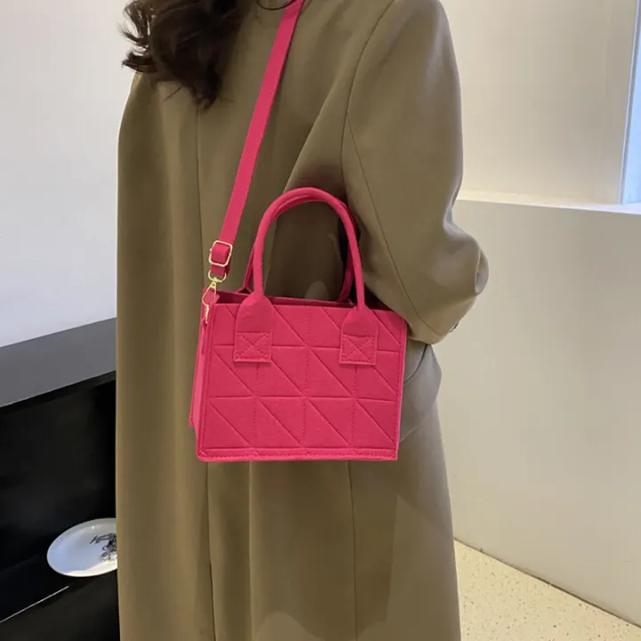 New%20Minimalist%20Felt%20Solid%20Color%20Small%20Square%20Bag%20Spring%20Women's%20Casual%20Diagonal%20Cross%20Handbag%20Watty%20Store%20-%20Image%205