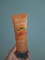 Himalaya Fresh Start Oil Clear Face Wash Peach (100ml). 